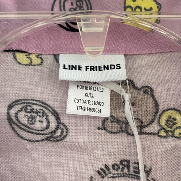 LINE Friends Brown & Friends Allover Print Women’s Tie-Front Top - Picture 4 of 6
